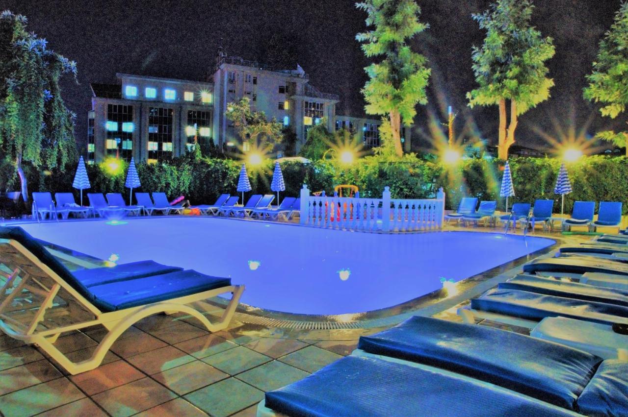 Select Suite & Apart Hotel Алания Экстерьер фото